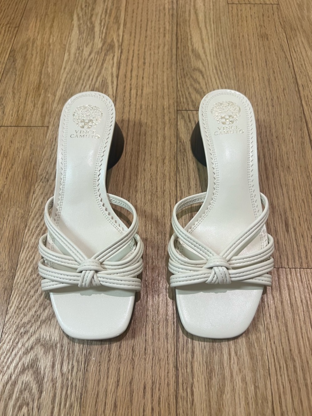 Vince Camuto White Cream Knotted Strap Slide Sandals